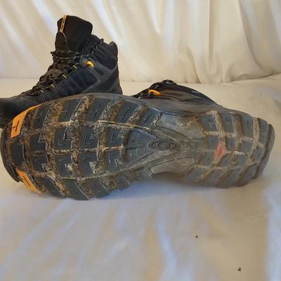 Two Pair Salomon Size 9 Hiking Boots (LR-JS)