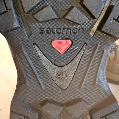 Two Pair Salomon Size 9 Hiking Boots (LR-JS)