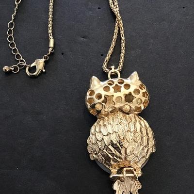 Sale Photo Thumbnail #152: Beautiful jelly, belly tight owl, pendant on goldtone necklace. Please see attached photos.