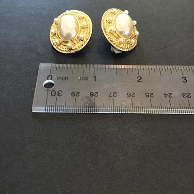 Sale Photo Thumbnail #15: Beautiful, gold tone, fashion, statement, earrings, clip, Ons please see attached photos