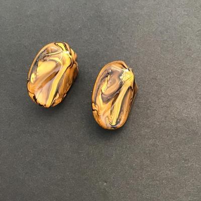 Sale Photo Thumbnail #67: Beautiful Faux plastic fashion, statement earrings. Please see attached photos.