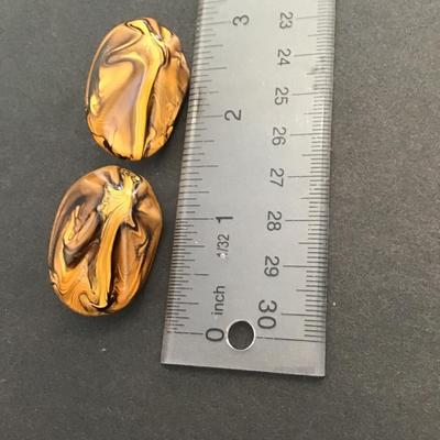 Sale Photo Thumbnail #69: Beautiful Faux plastic fashion, statement earrings. Please see attached photos.