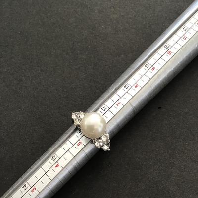 Sale Photo Thumbnail #104: Very nice Silvertone fashion statement ring please see attached photos