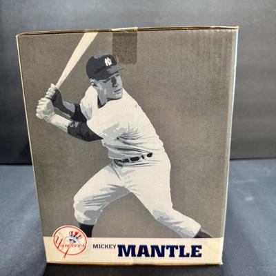 Mickey Mantle & Roger Maris Figurines = Box 1