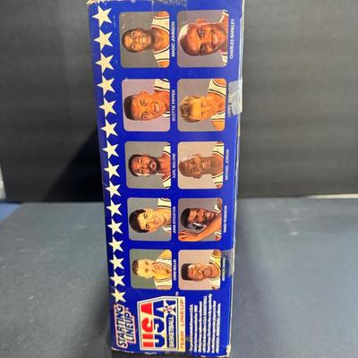 Team USA Baskletball Figurines - 1992 - Box 1