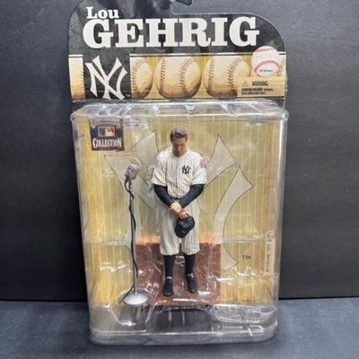 Lou Gehrig Figurine