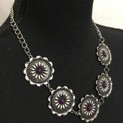 Cute, silver toned, statement, necklace