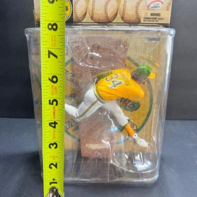 Rollie Fingers Figurine