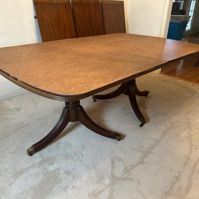 Henredon Mahogany Double-Pedestal Dining Table with Three Leaves