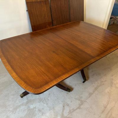 Henredon Mahogany Double-Pedestal Dining Table with Three Leaves