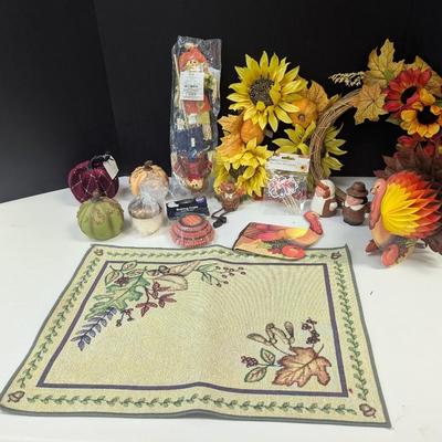 Fall Seasonal Decorations