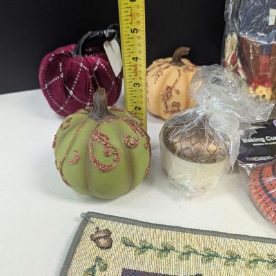 Fall Seasonal Decorations