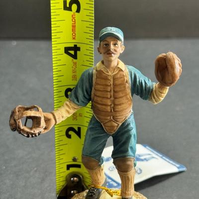 Hall of Fame Figurine