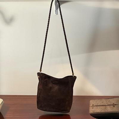1011 Vintage Bottega Veneta Brown Suede Leather Hobo or Bucket Bag Style