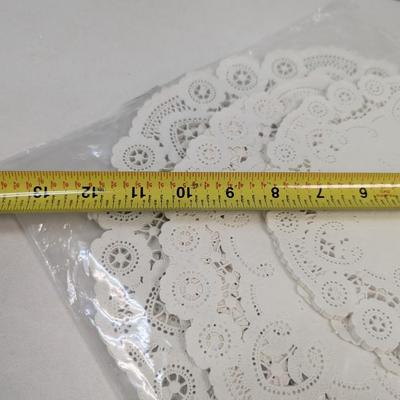 Accents Lace Place Mats Los Angeles CA.