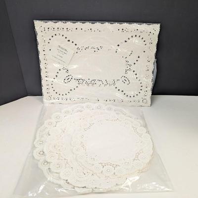 Accents Lace Place Mats Los Angeles CA.