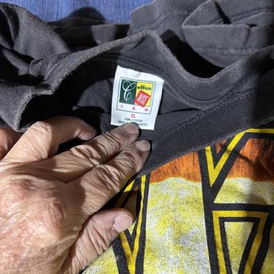 Vintage XL Kiss Concert Shirt