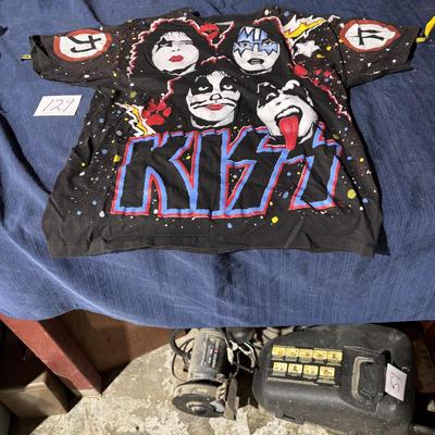 Large Kiss T Shirt