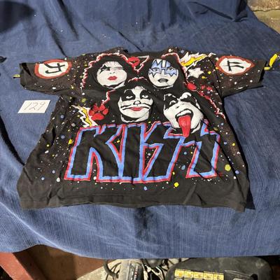 Large Kiss T Shirt