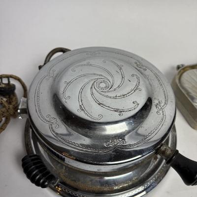 G949 Vintage Hotpoint Calrod Electric Waffle Iron & Shell Mold