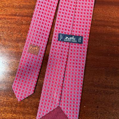 1017 Hermès Mens Geometric Pattern Silk Tie