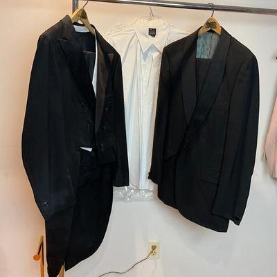 1021 Pair of Mens Tuxedos