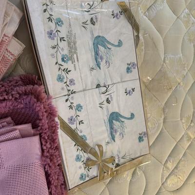 More New Vintage Towels and Table Settings 402