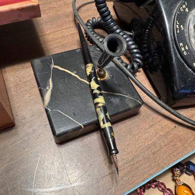 Ladies Vintage Vanity Lot 431