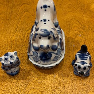 Small blue dog ceramic figures and Gzhel larger blue dog trinket box