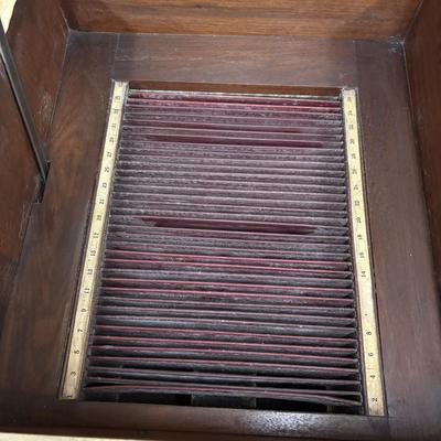 Edison Italian Umbrian Console Phonograph (BB-SF)