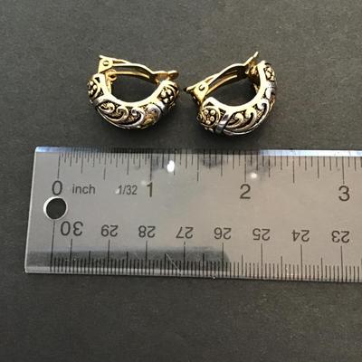 Sale Photo Thumbnail #70: Beautiful, silver and gold tone, fashion, statement earrings. Please see attached photos.