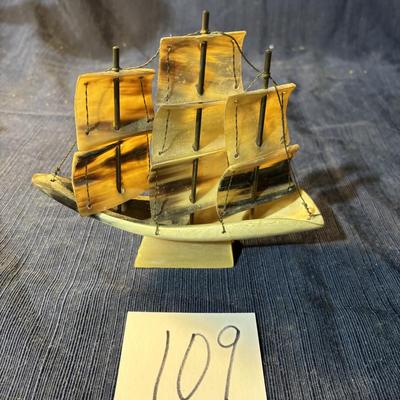 Vintage Cow Horn Clipper