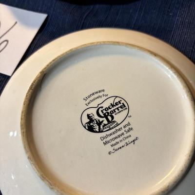 Cracker Barrel Dish Set