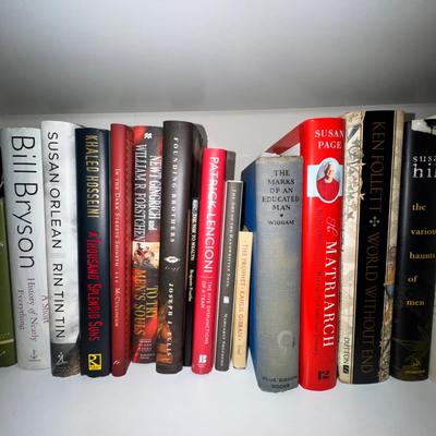 1065 Large LOT of Hardback Novels