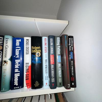 1065 Large LOT of Hardback Novels