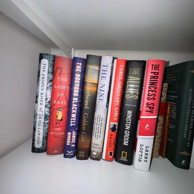 1065 Large LOT of Hardback Novels