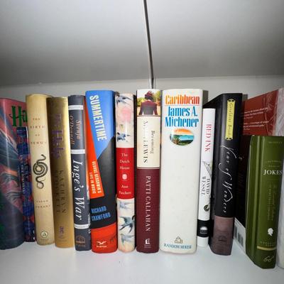 1065 Large LOT of Hardback Novels