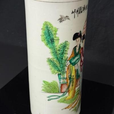 Antique Chinese Jingdezhen Famille Rose Vase