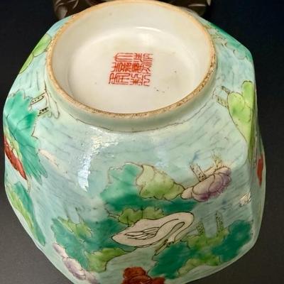 Antique Chinese Hand painted Porcelain Bowl on Stand
