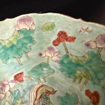 Antique Chinese Hand painted Porcelain Bowl on Stand