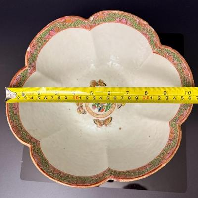 Antique Chinese Export Rose Medallion Porcelain Bowl