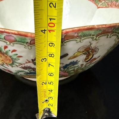 Antique Chinese Export Rose Medallion Porcelain Bowl