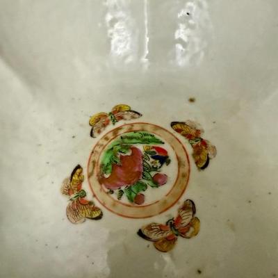 Antique Chinese Export Rose Medallion Porcelain Bowl