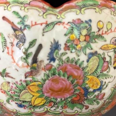 Antique Chinese Export Rose Medallion Porcelain Bowl