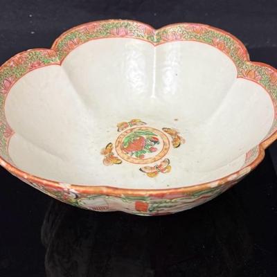 Antique Chinese Export Rose Medallion Porcelain Bowl