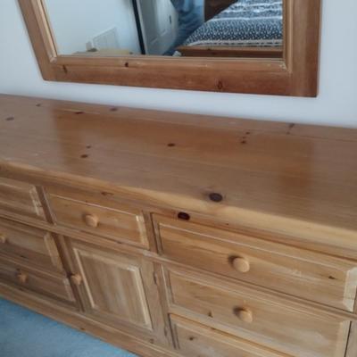 Broyhill Solid Pine Stretch Dresser