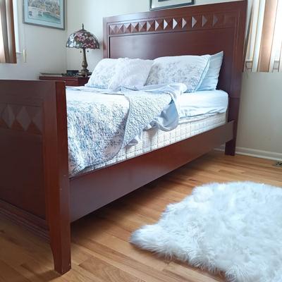 LOT 1: Art Deco Style Queen Sized Bedframe with Laura Ashley Bedding Set