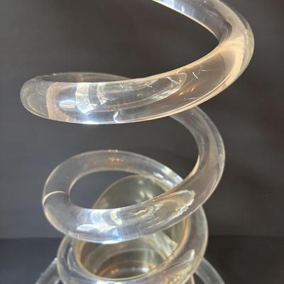 LOT 501: Vintage MCM Dorothy Thorpe Spiral Lucite Umbrella Stand