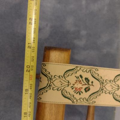 Wood Framed Folding Luggage Stand (Choice B)