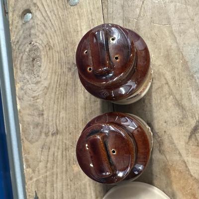 McCoy Pottery Salt, Pepper, Creamer & Sugar – Eagle Motif